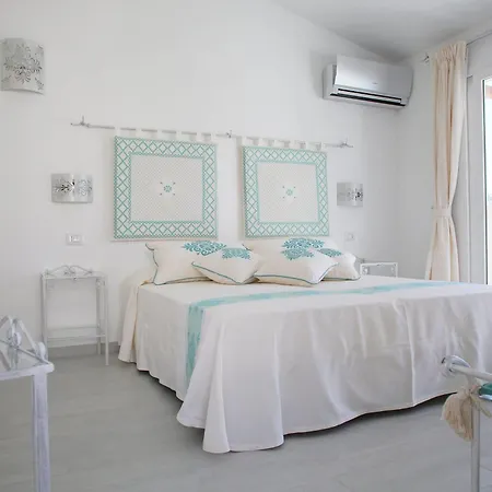 מלון Regina Simius 3*