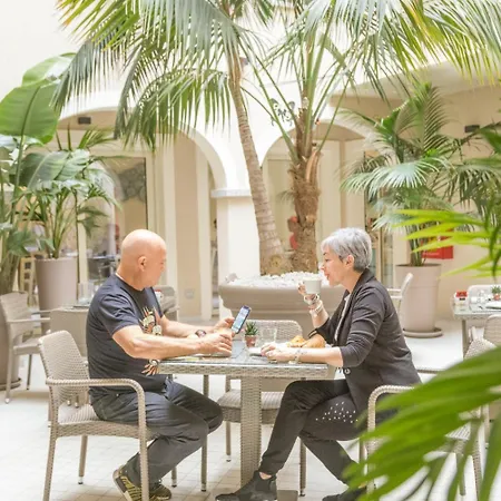 Hotel Regina Simius 3*