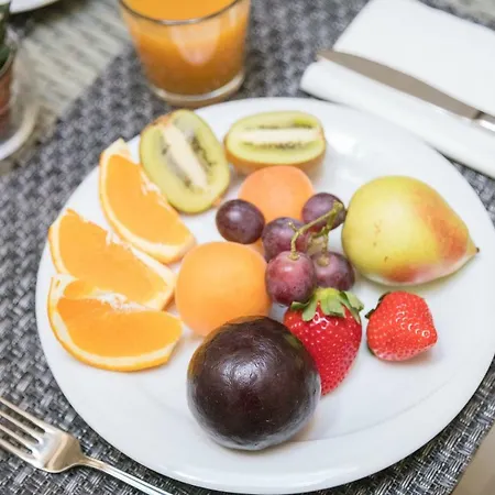 מלון Regina Simius 3*